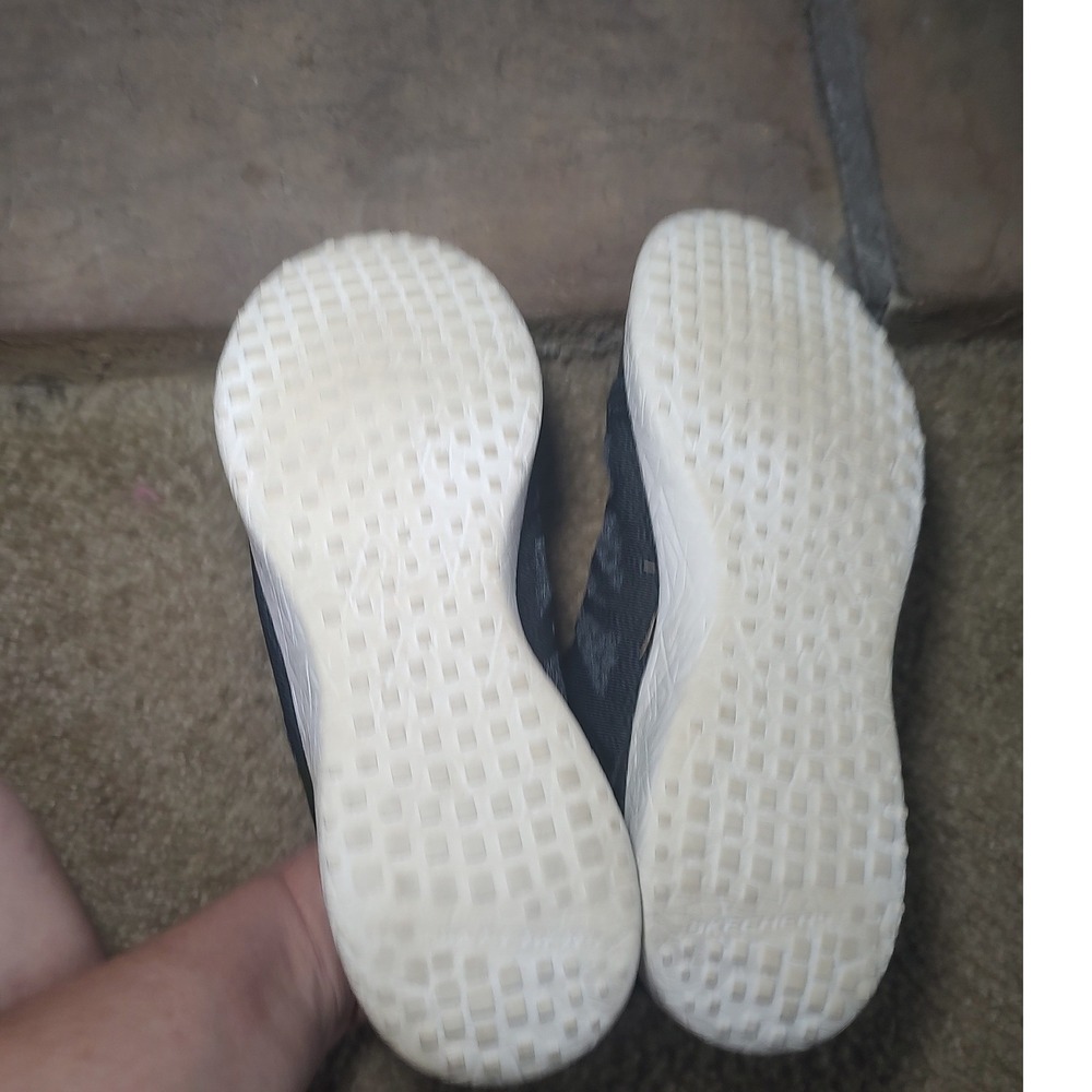 Skechers Womens Air-Cooled‎ Memory Foam Black Grey Knit Athletic Sneakers - Picture 2 of 5